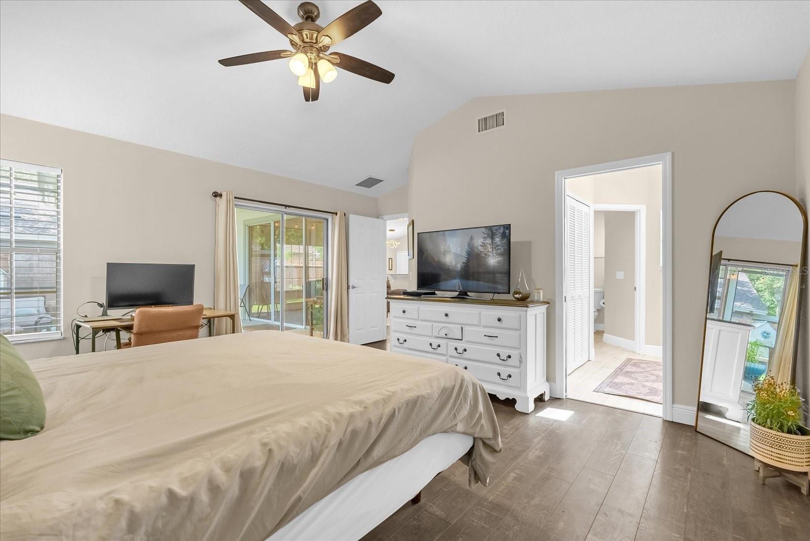 223 SCARBOROUGH CV