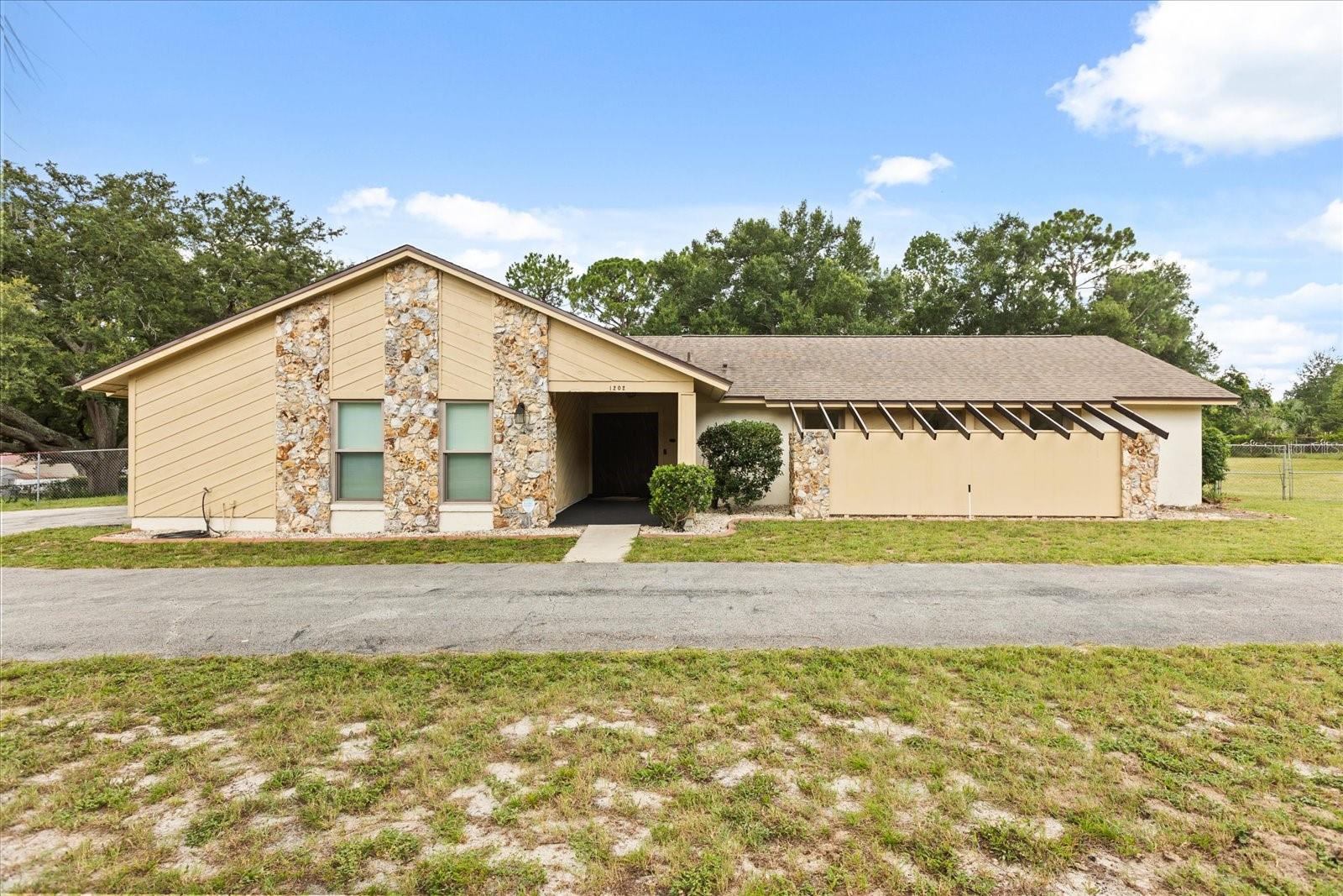 1202 KUMQUAT CT