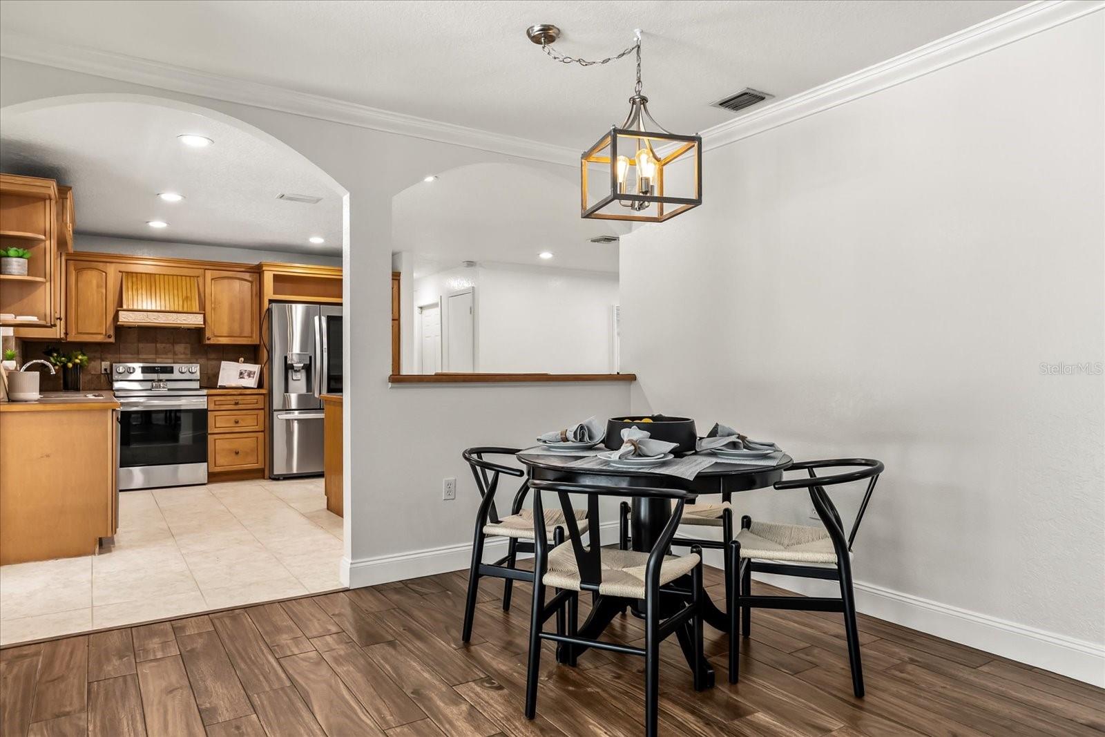 739 LITTLE WEKIVA CIR