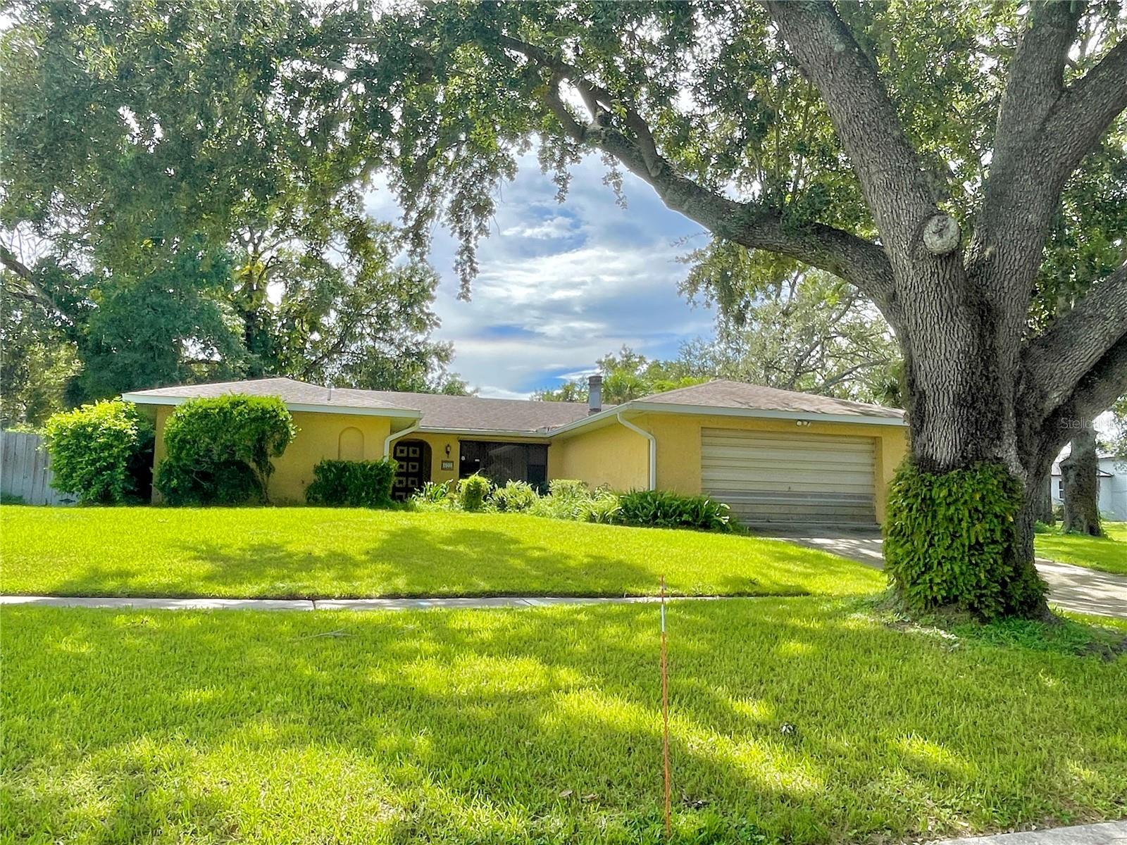 622 SPRING OAKS BLVD