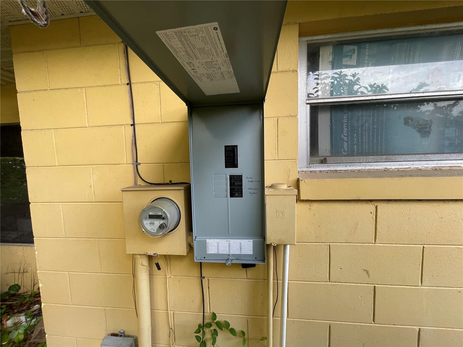 622 SPRING OAKS BLVD