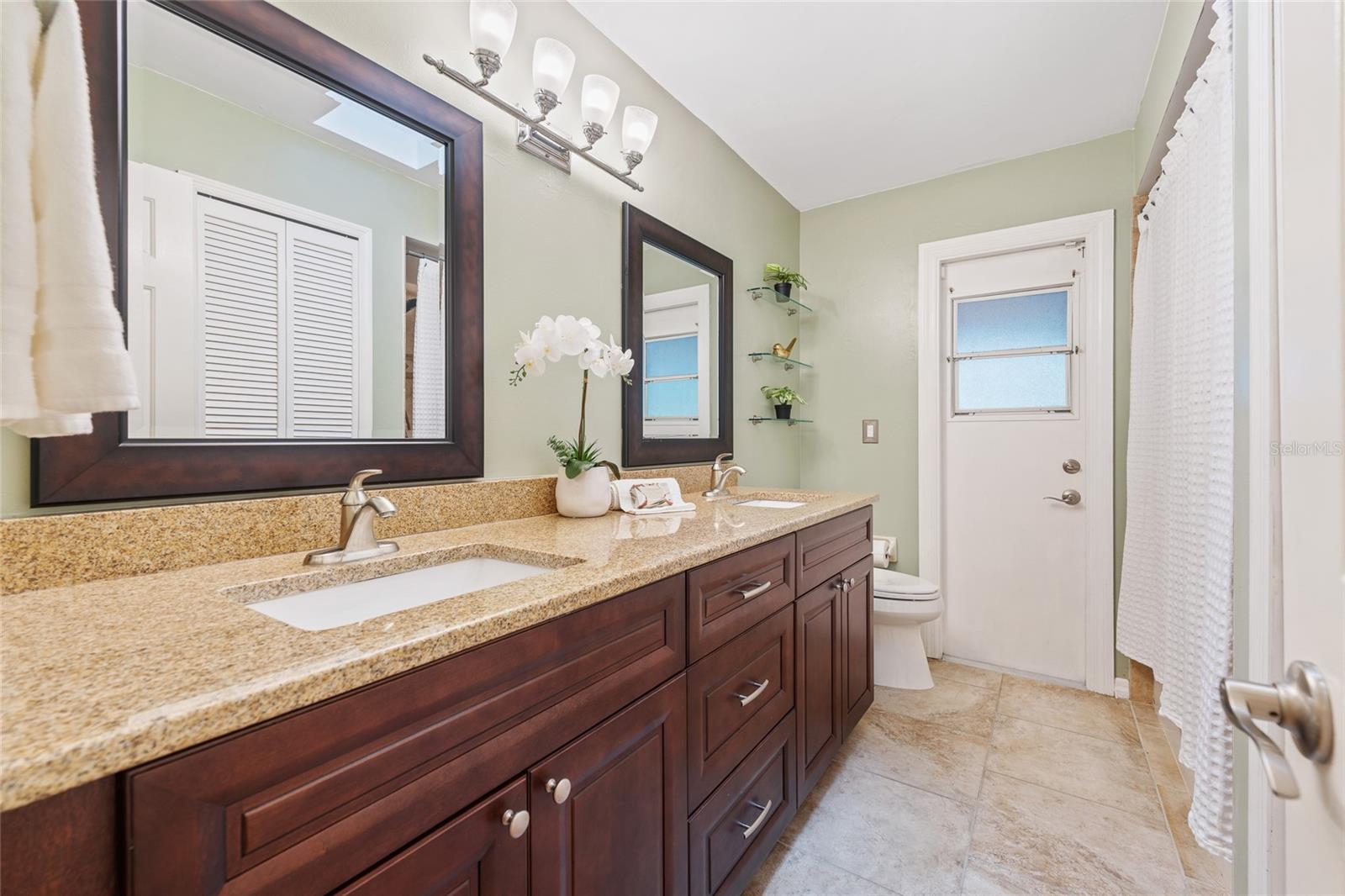 137 SPRING CHASE CIR