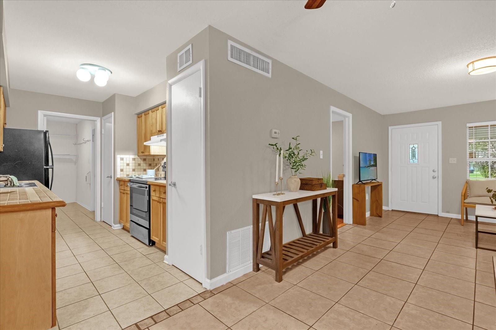 1108 HENRY BALCH DR