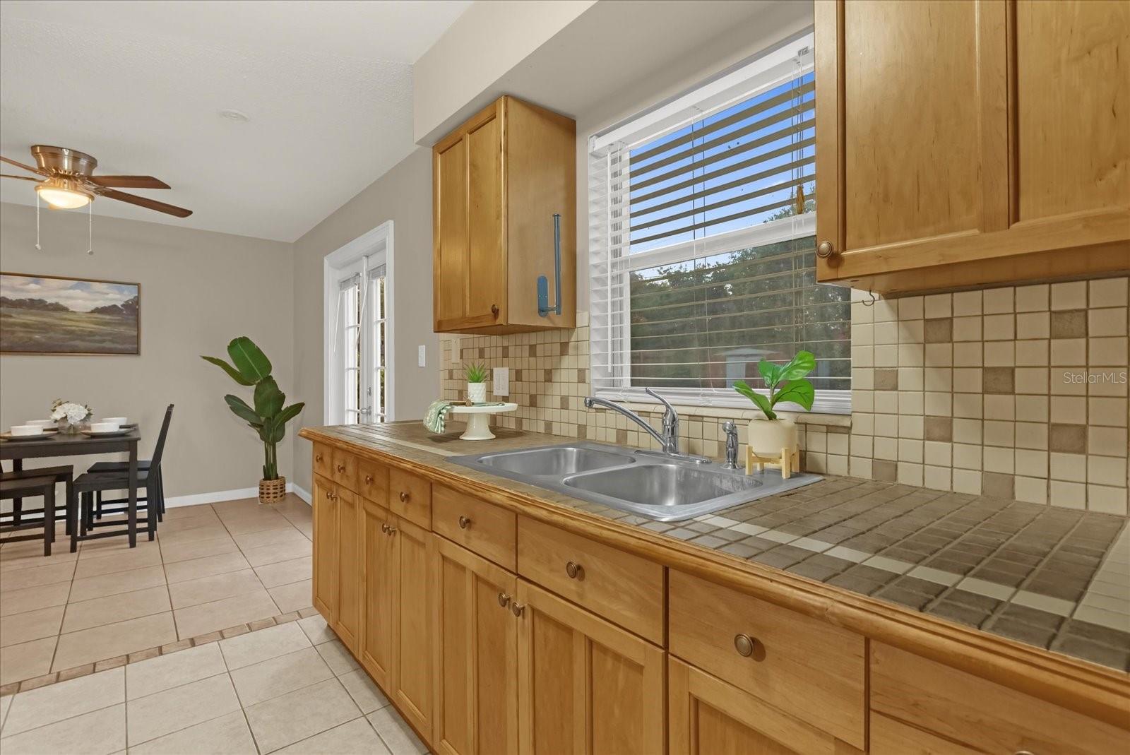 1108 HENRY BALCH DR