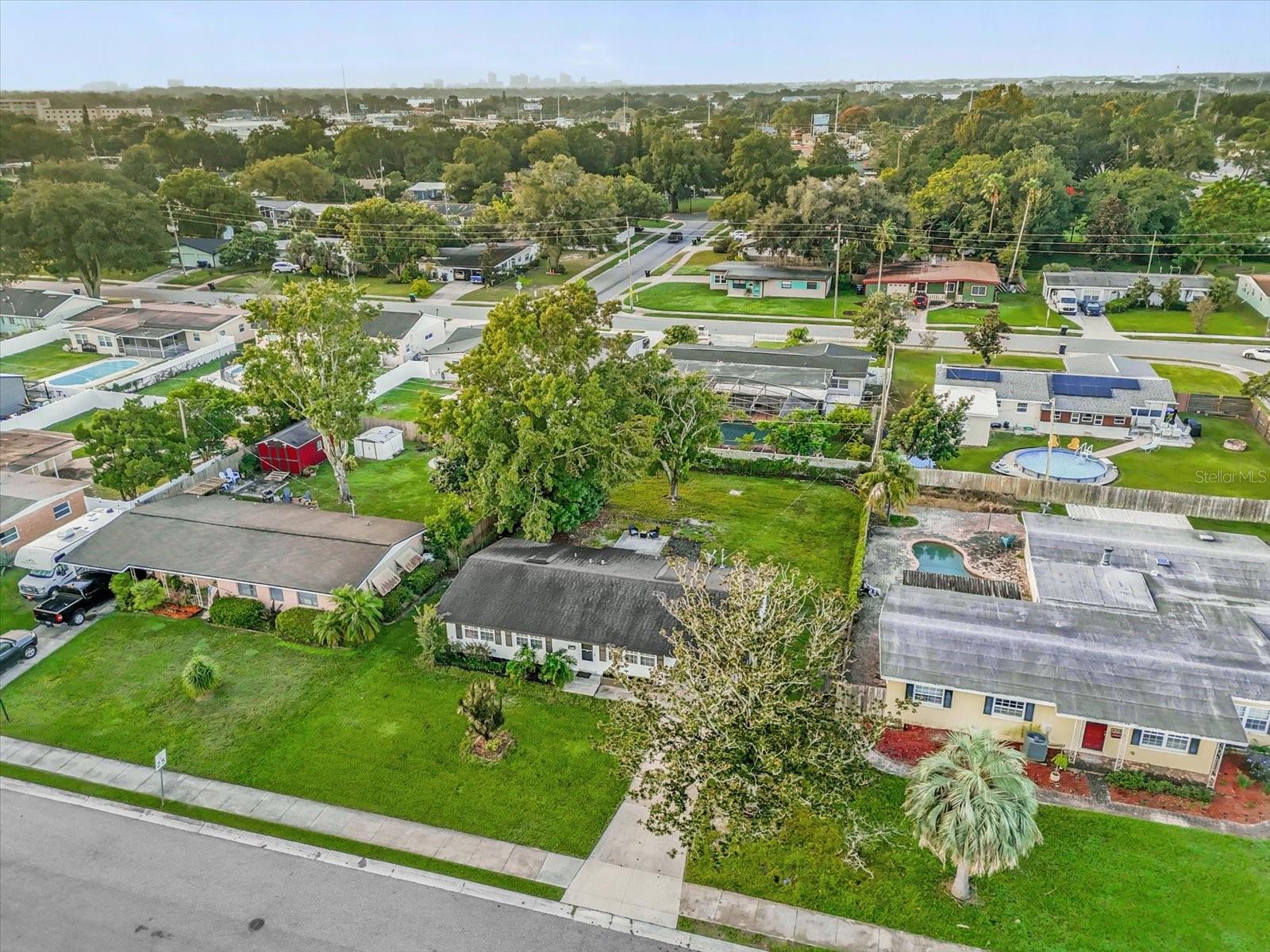 2208 MOSHER DR