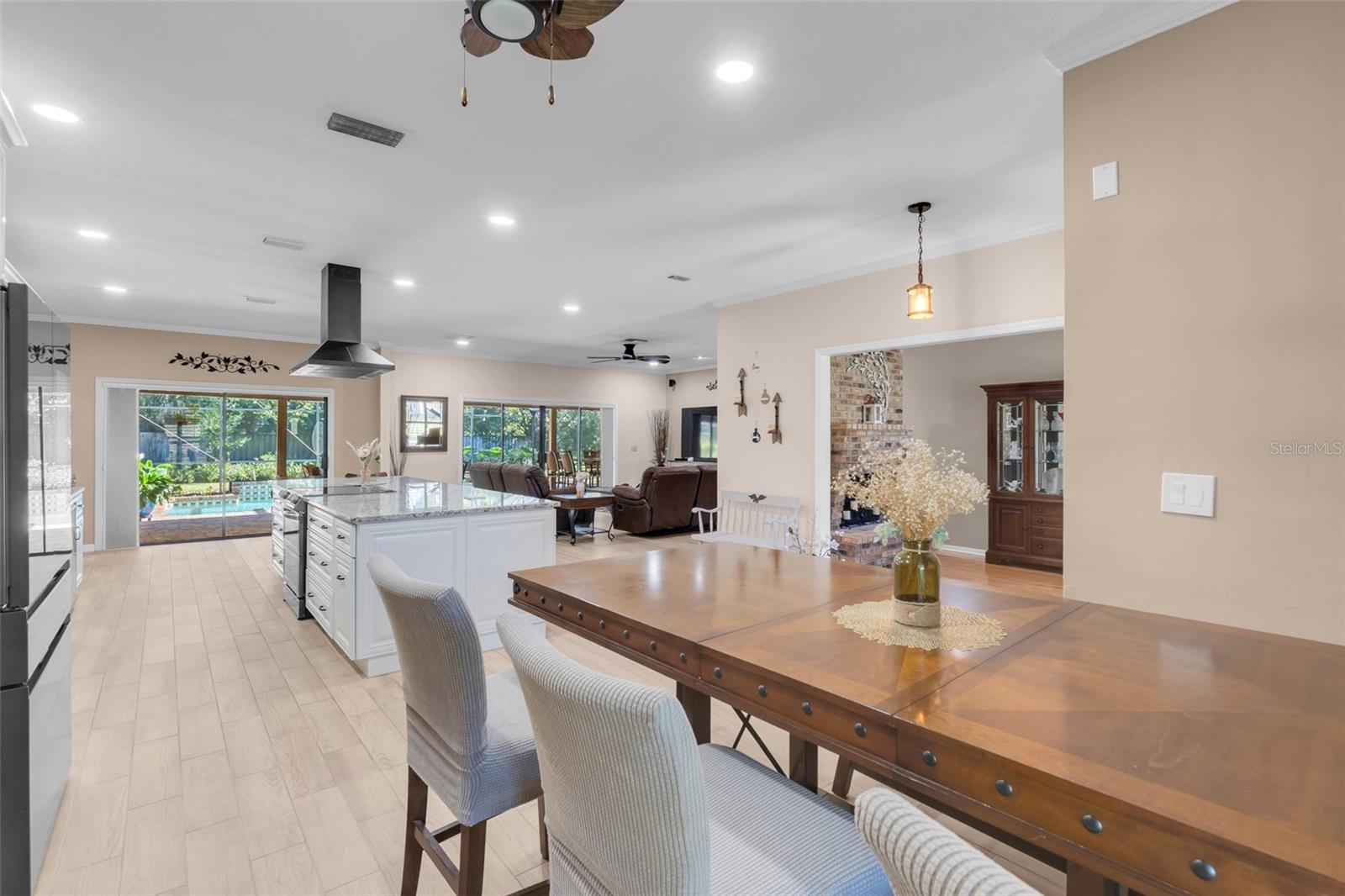 2282 SPRINGS LANDING BOULEVARD