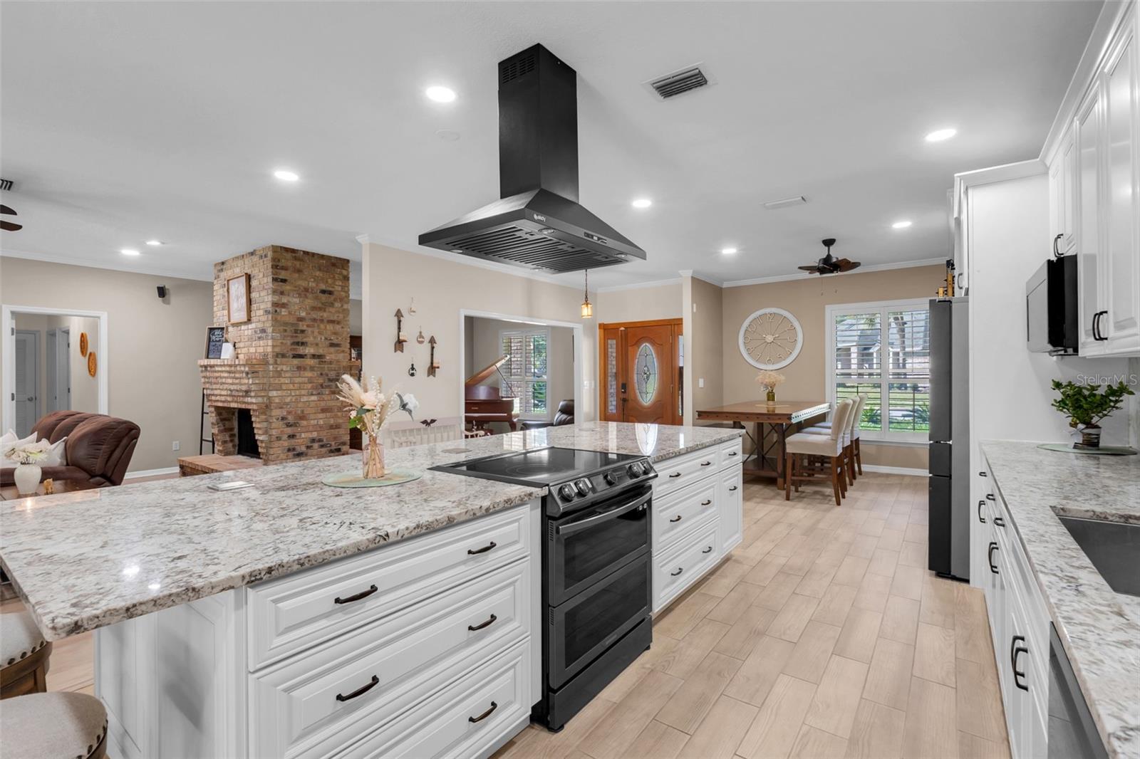 2282 SPRINGS LANDING BOULEVARD