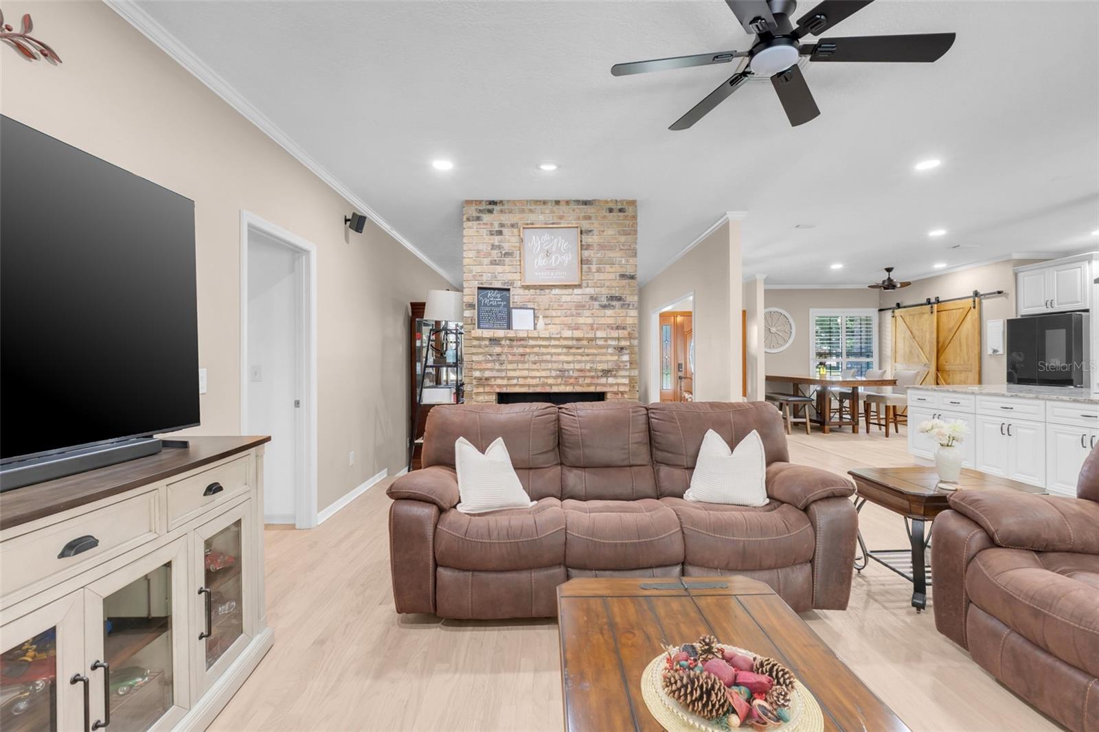 2282 SPRINGS LANDING BOULEVARD