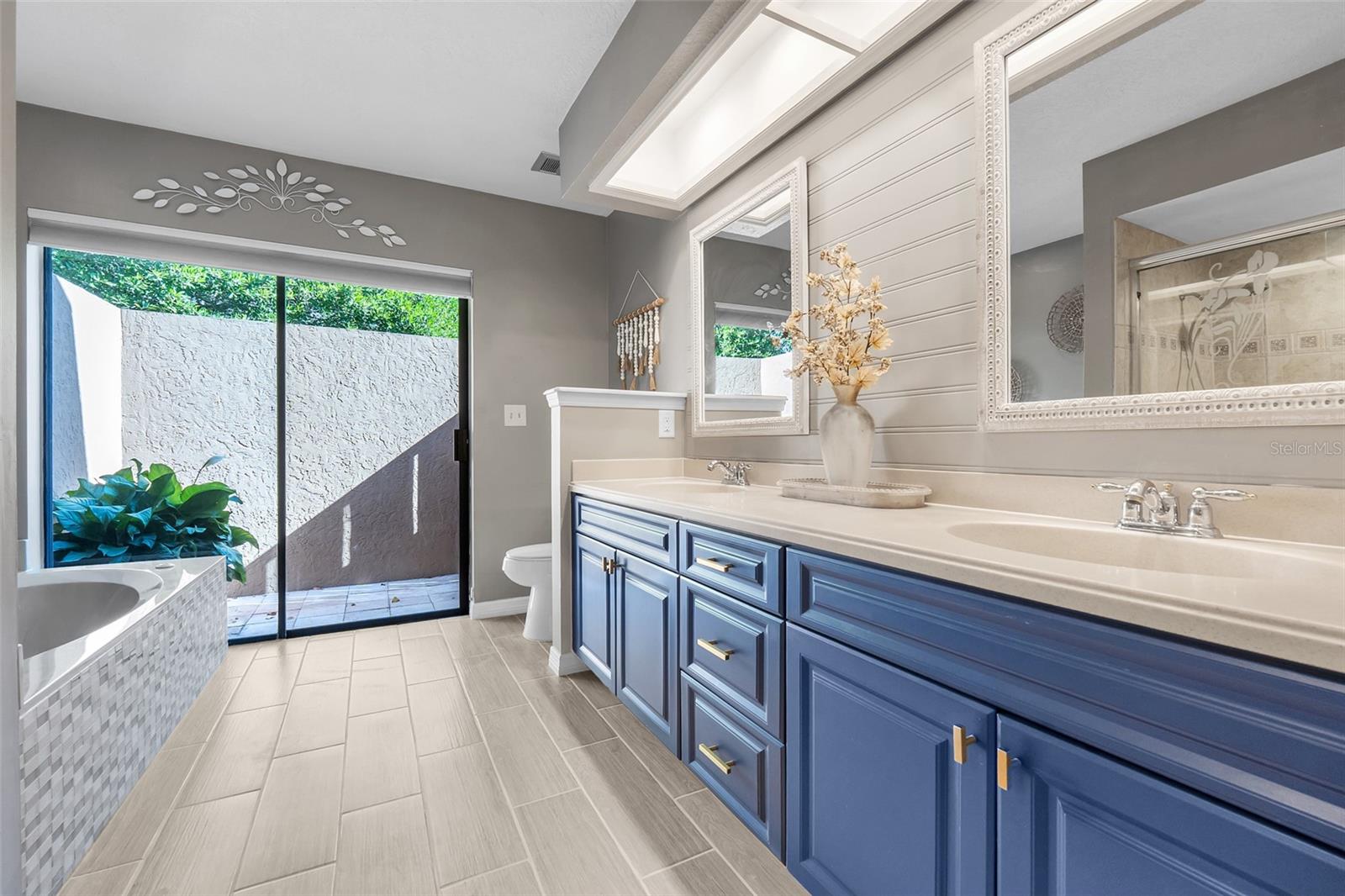 2282 SPRINGS LANDING BOULEVARD