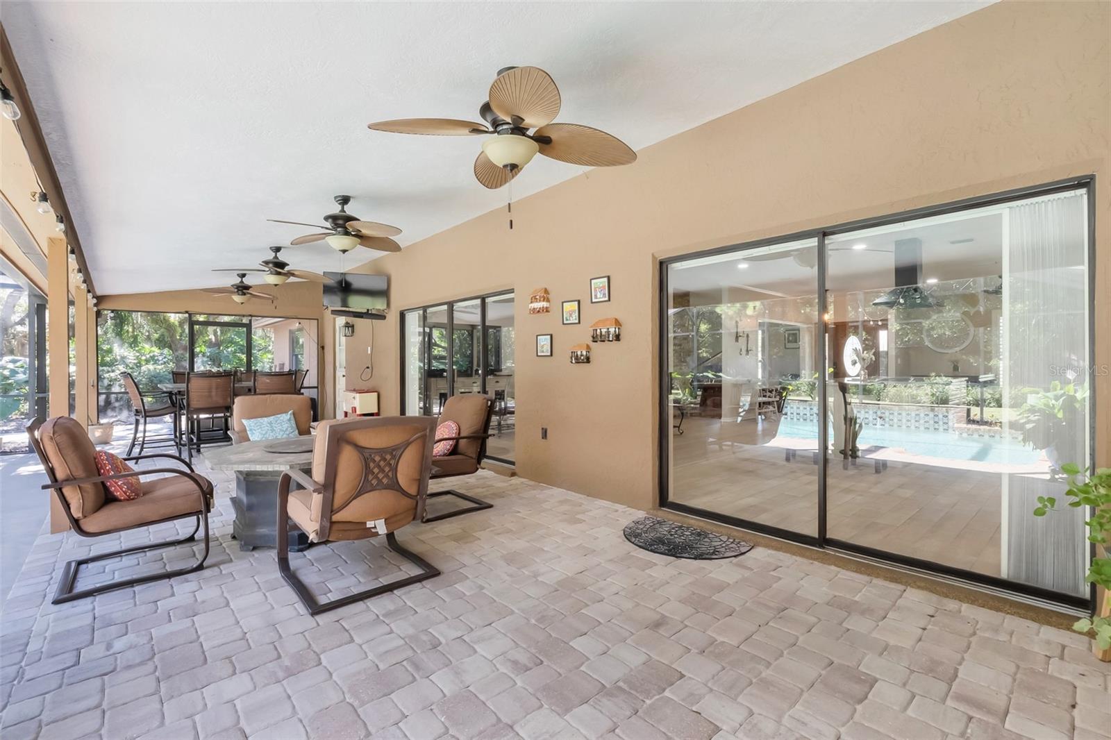 2282 SPRINGS LANDING BOULEVARD