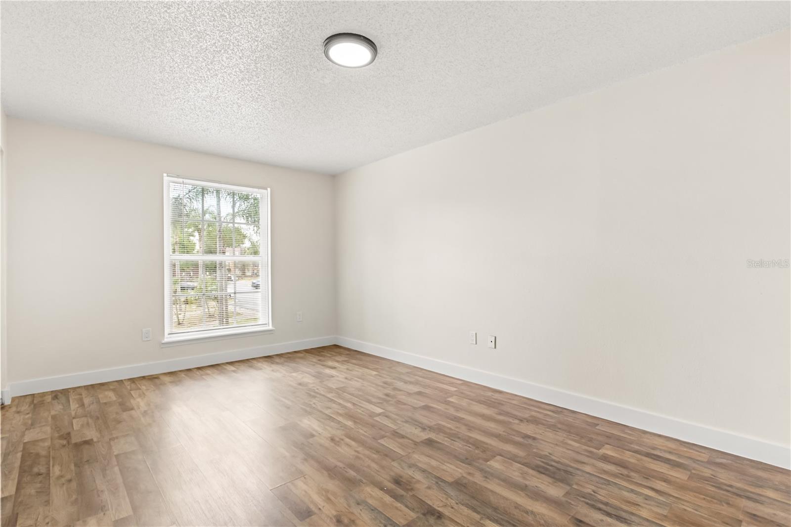 4038 VERSAILLES DR #4038C