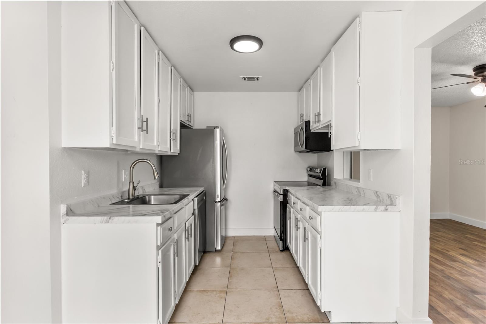 4038 VERSAILLES DR #4038C