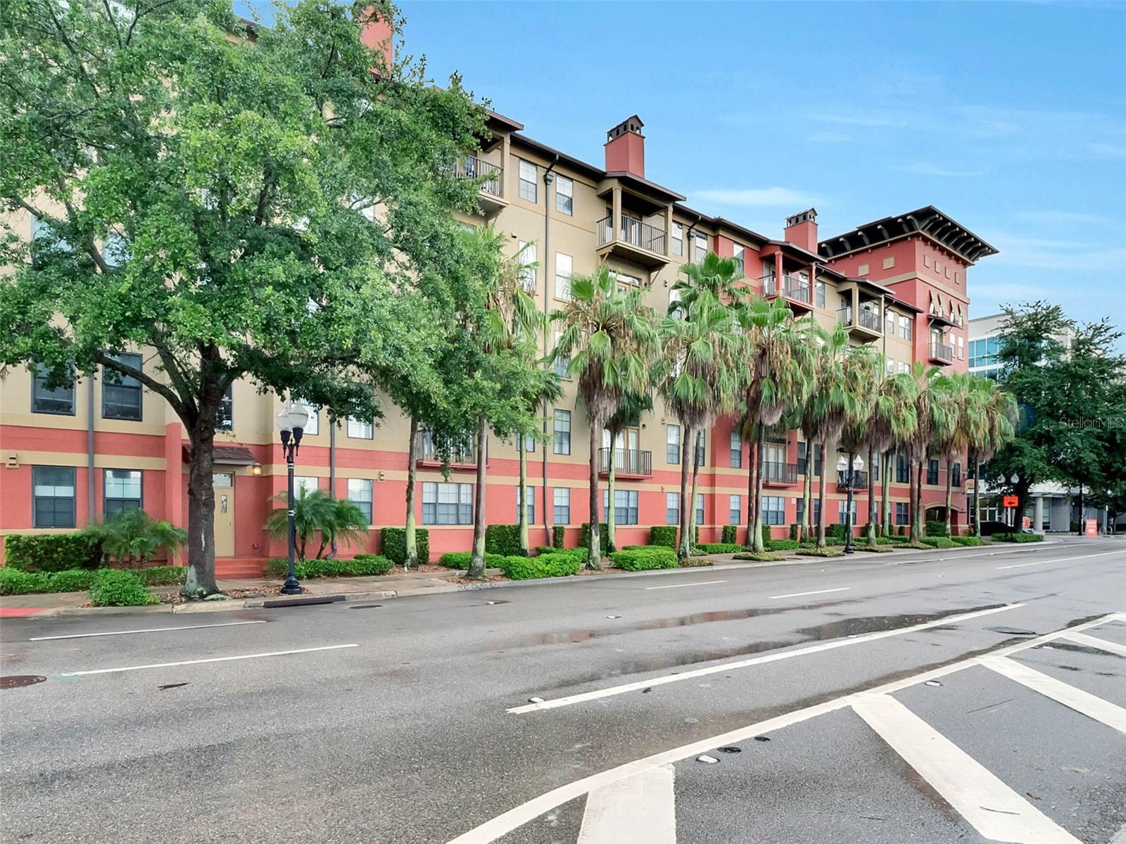 911 N ORANGE AVE #548