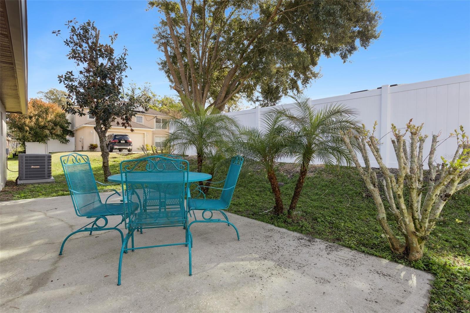 453 DOMINISH ESTATES DR