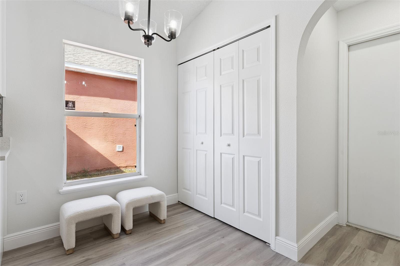 453 DOMINISH ESTATES DR