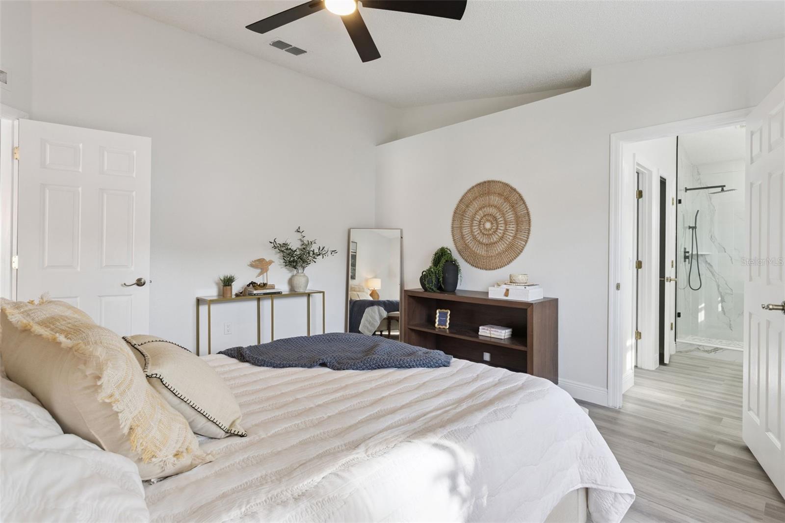 453 DOMINISH ESTATES DR