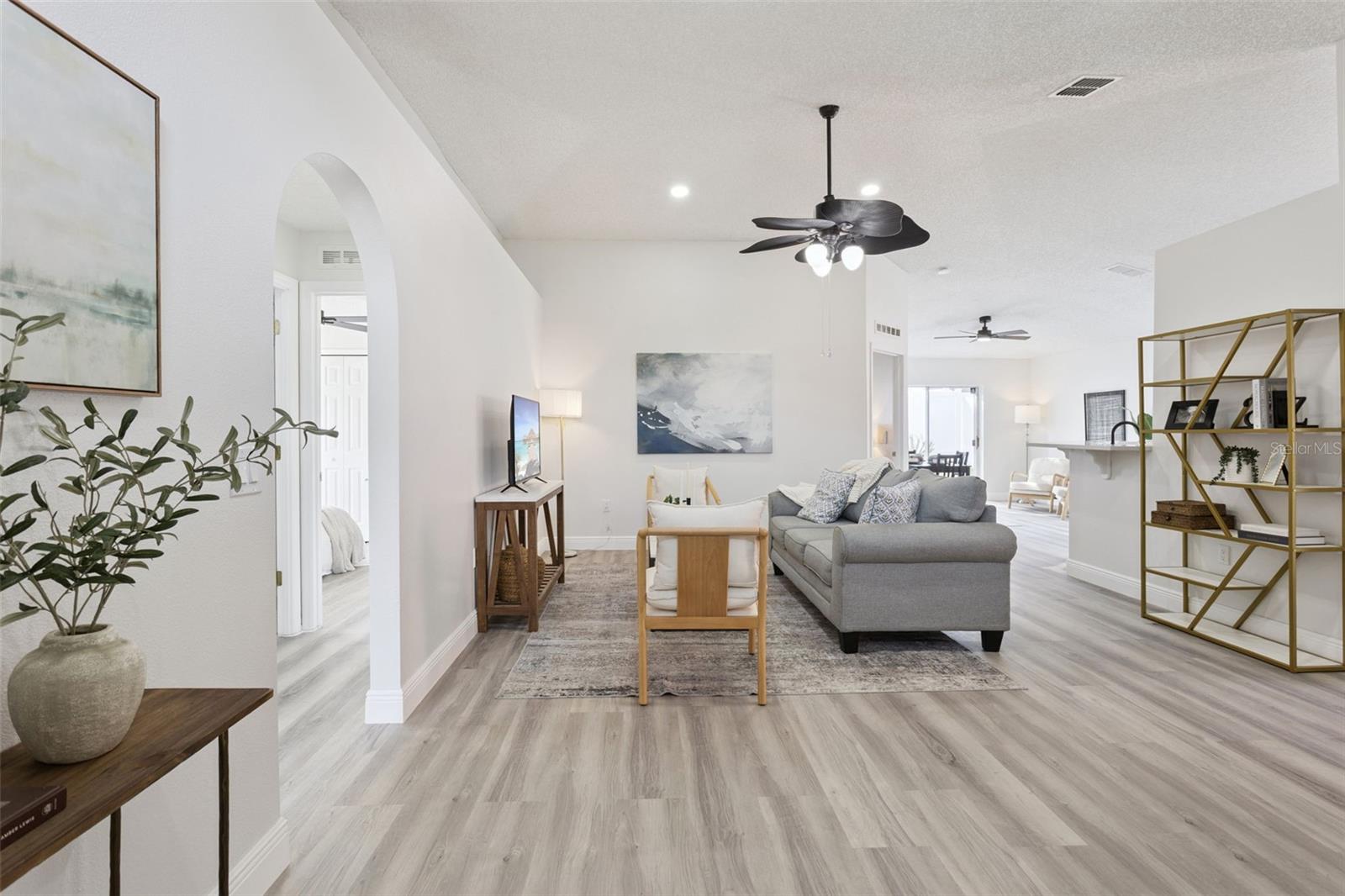 453 DOMINISH ESTATES DR