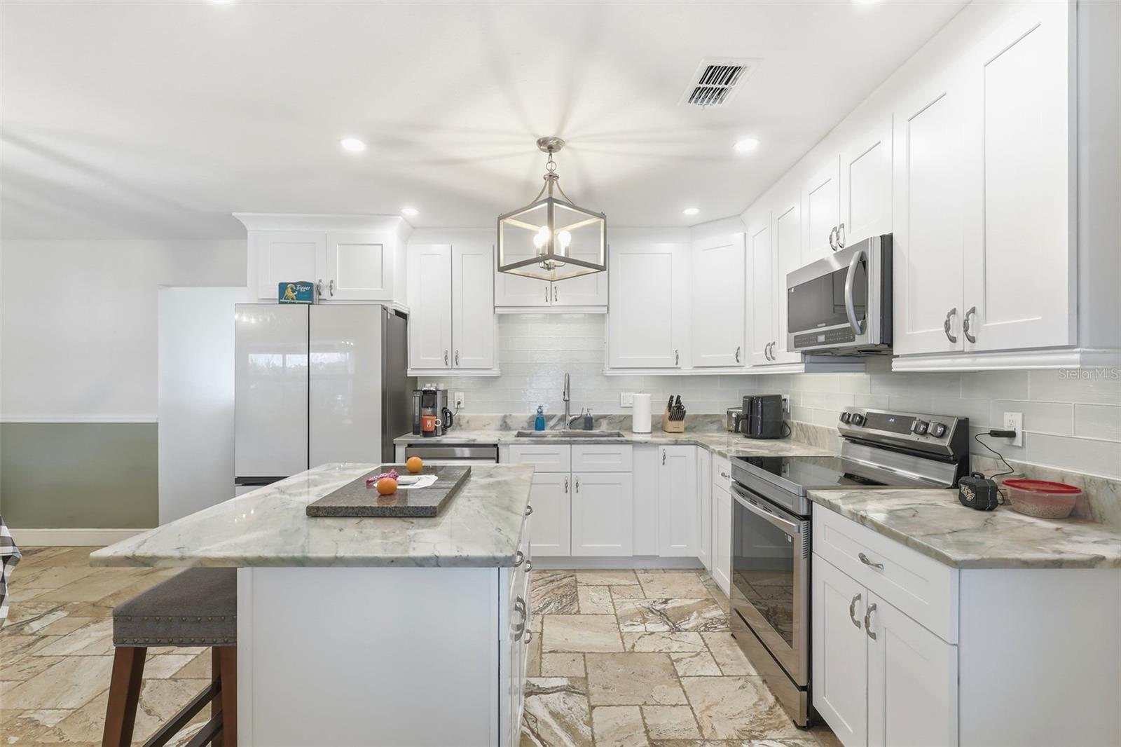 114 SHERIDAN AVE