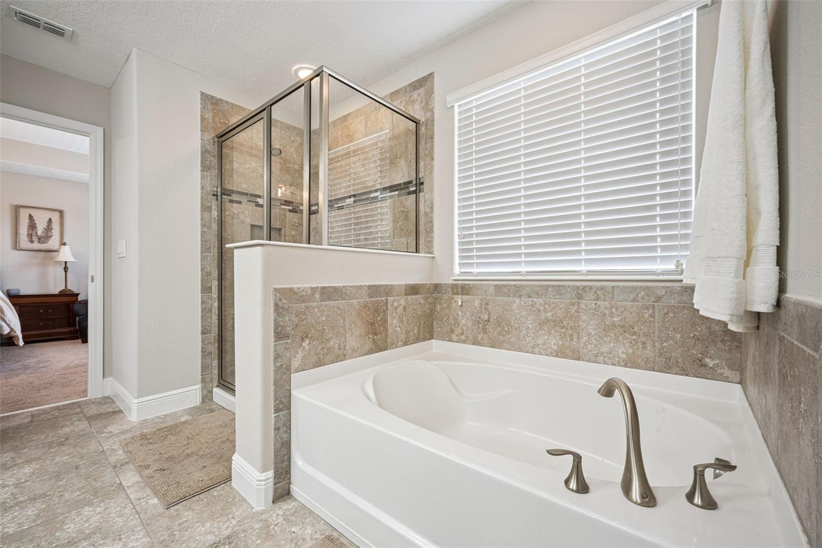 16167 HAMPTON CROSSING DR