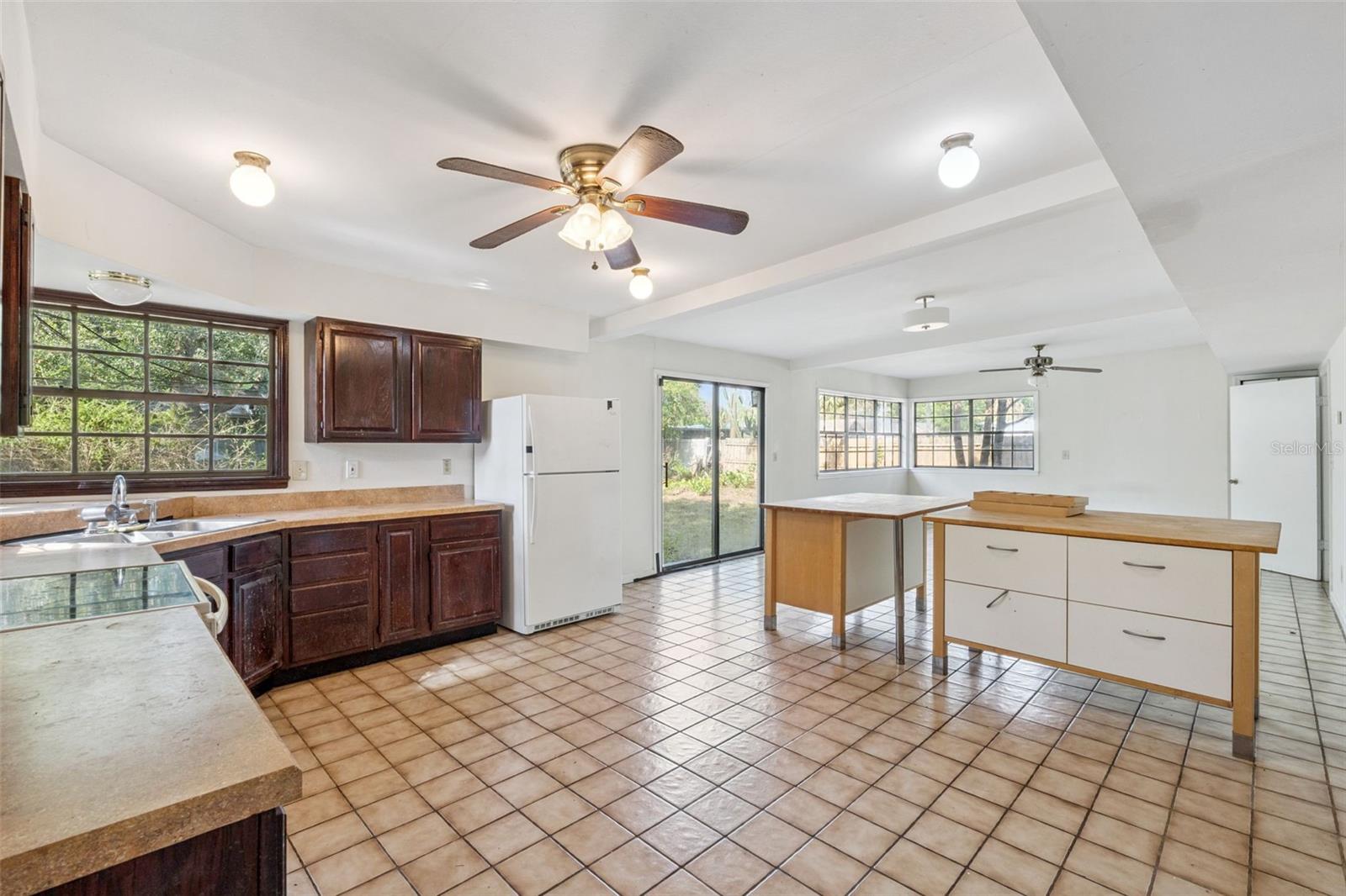2015 BUCKMINSTER CIR