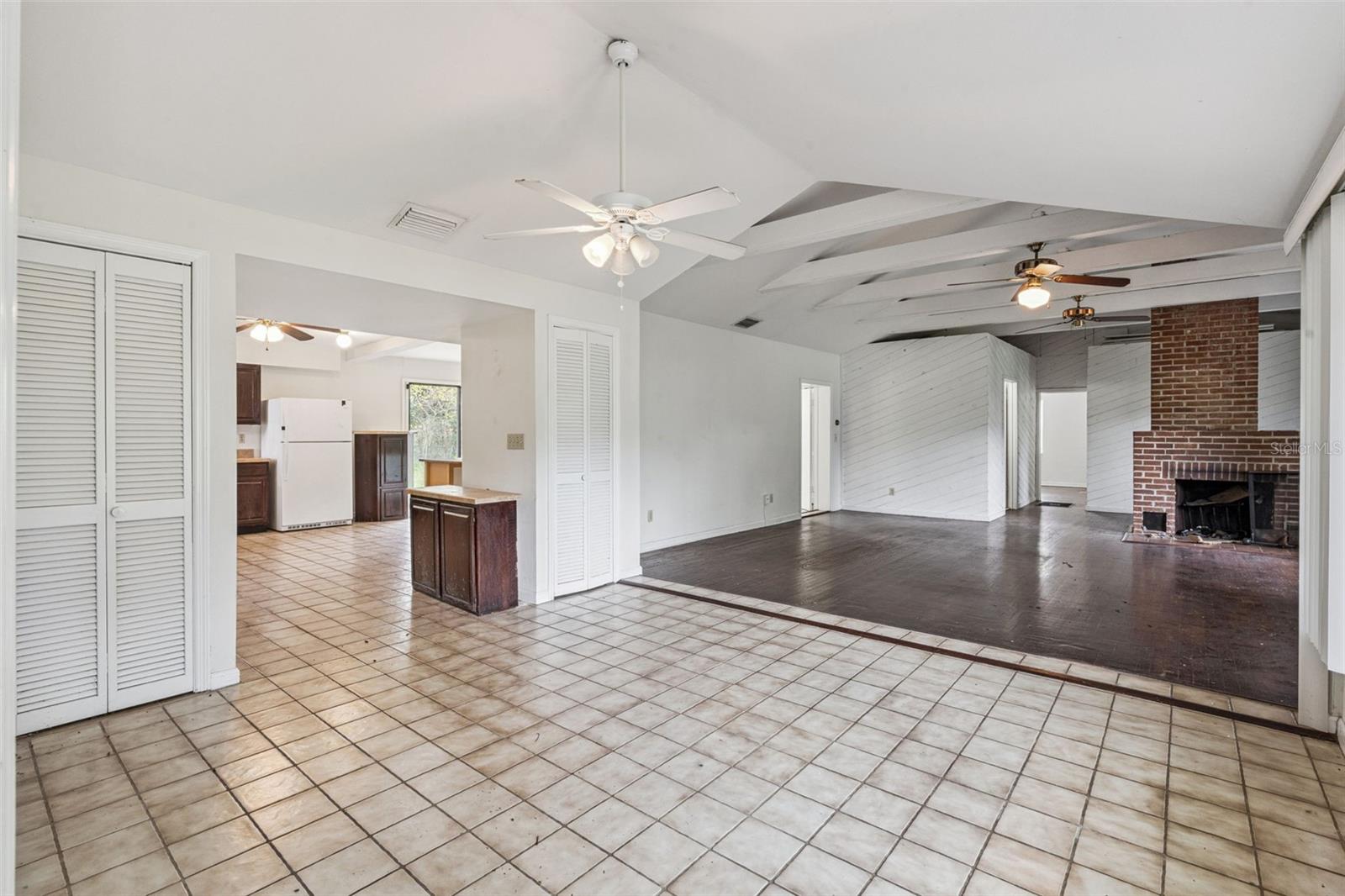 2015 BUCKMINSTER CIR