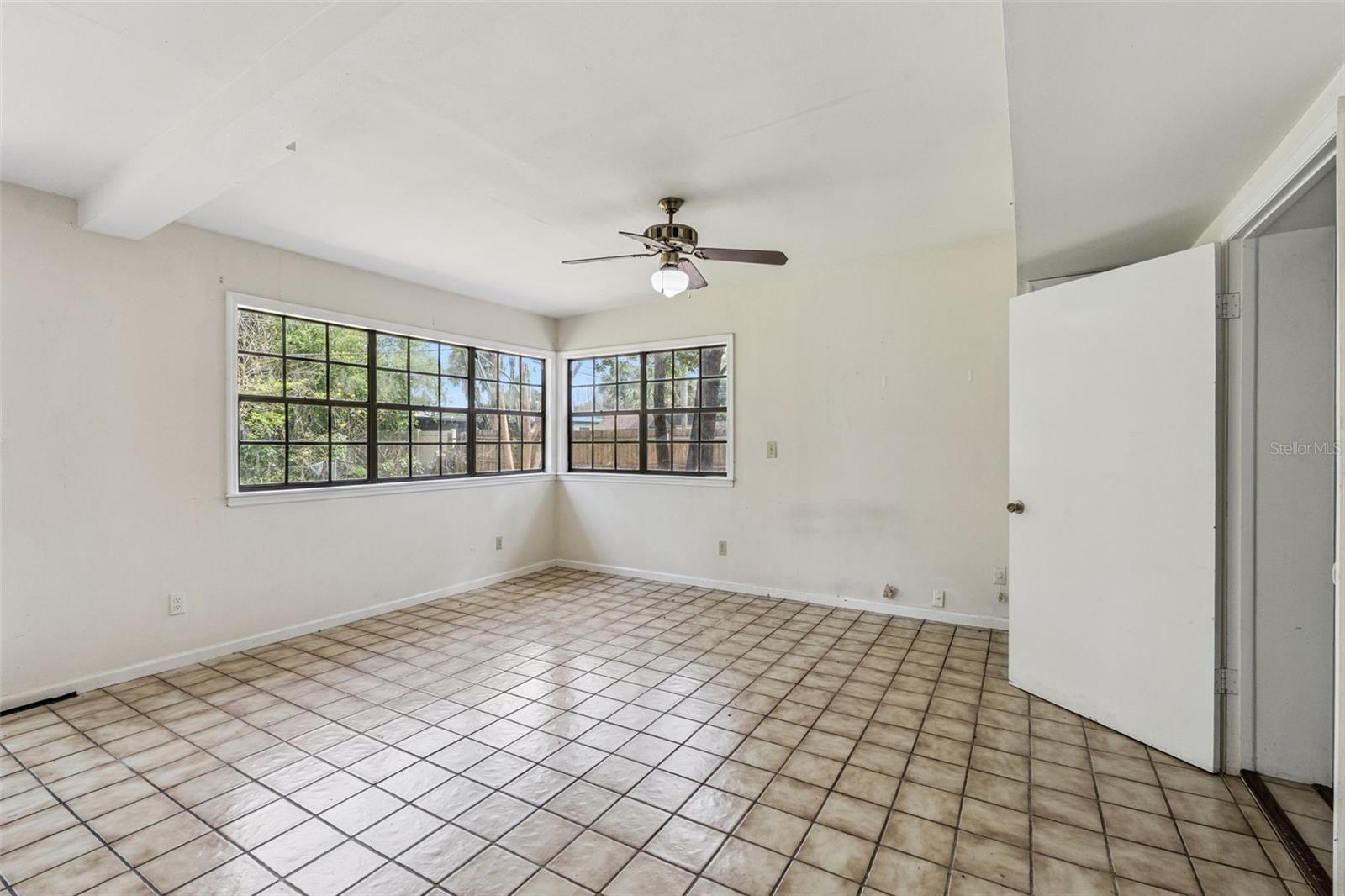 2015 BUCKMINSTER CIR
