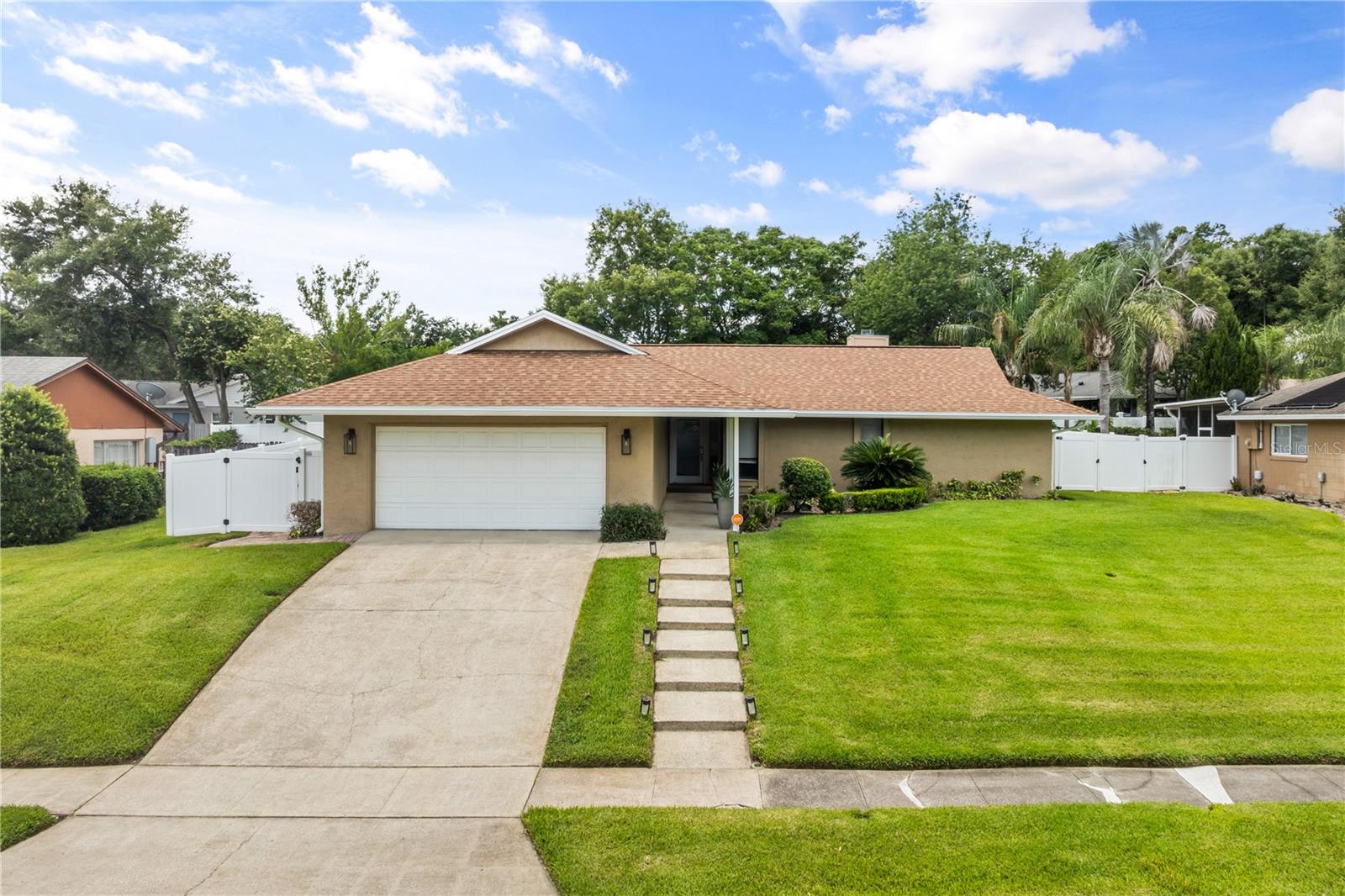 404 BARCLAY AVE