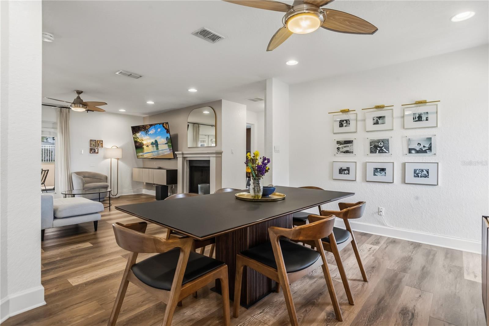 404 BARCLAY AVE