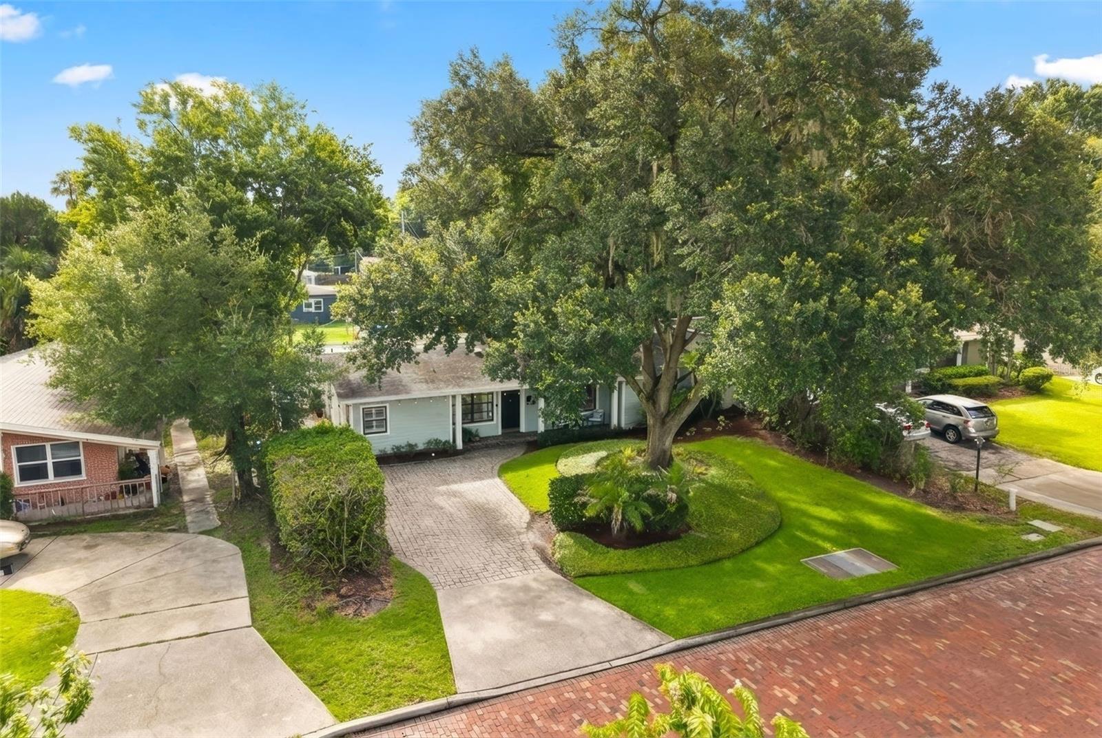 1562 ARBOR PARK DR