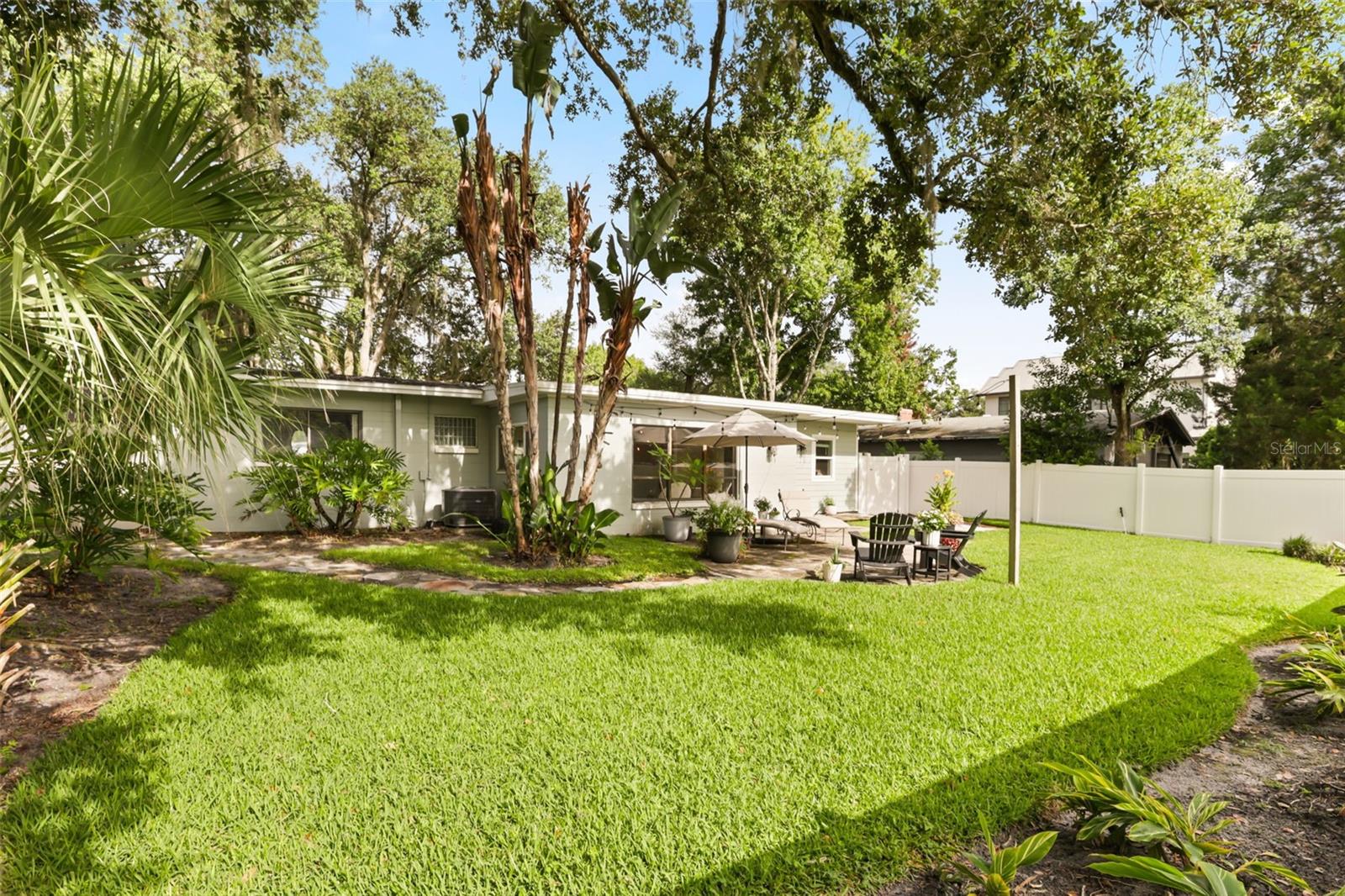 1562 ARBOR PARK DR