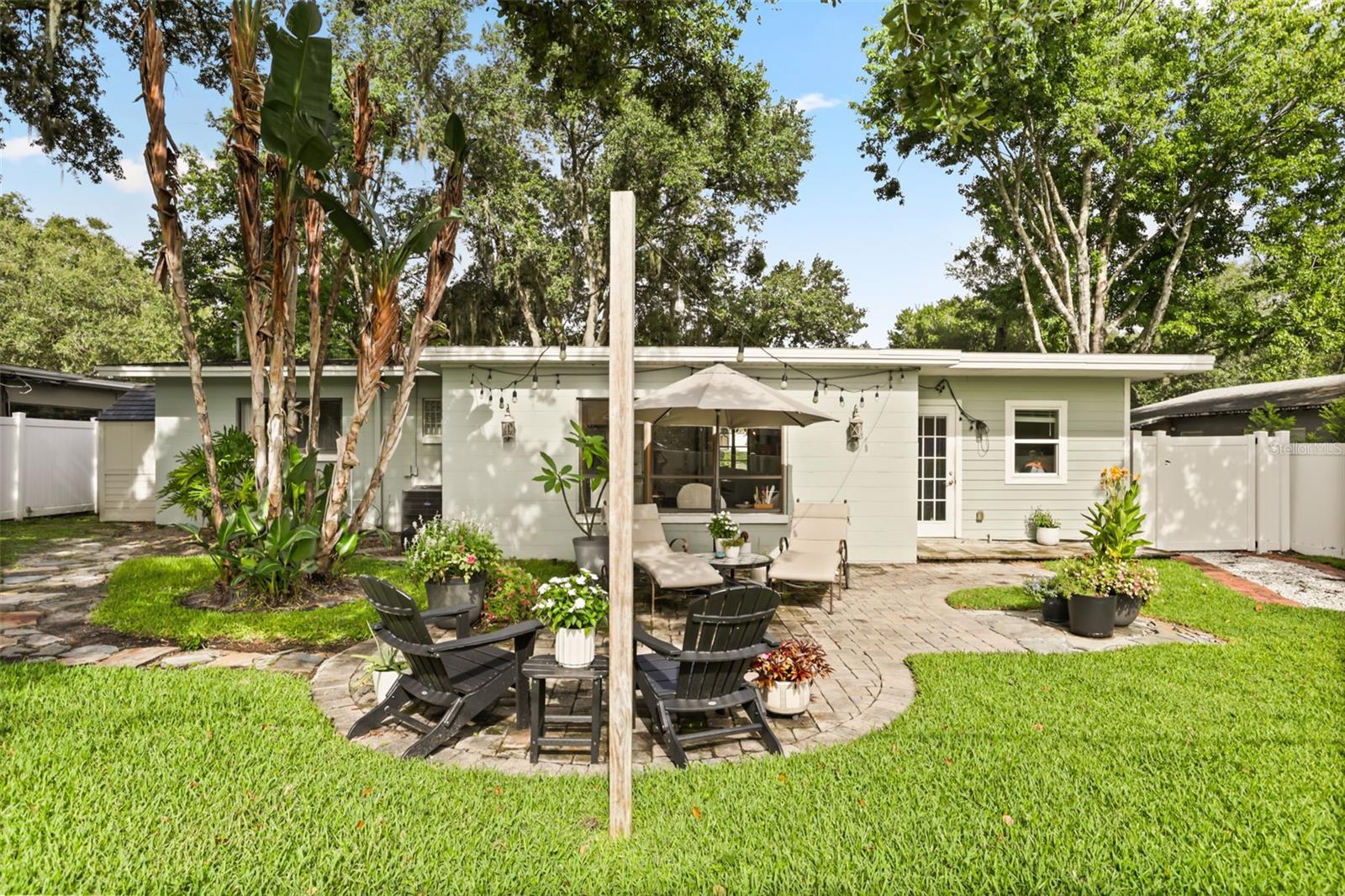 1562 ARBOR PARK DR