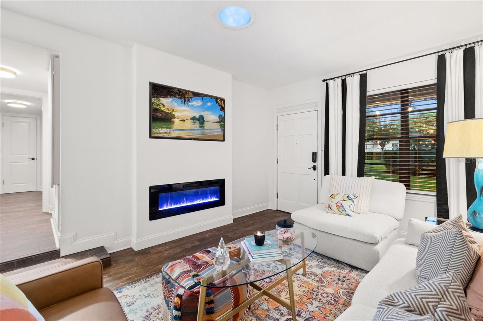 1562 ARBOR PARK DR