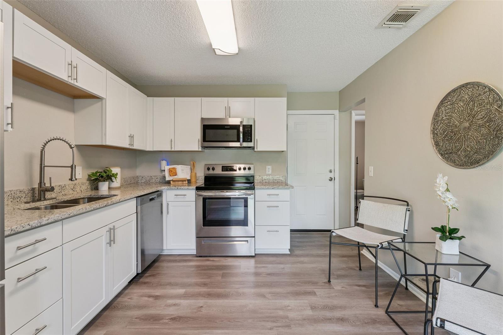 533 MADRIGAL CT