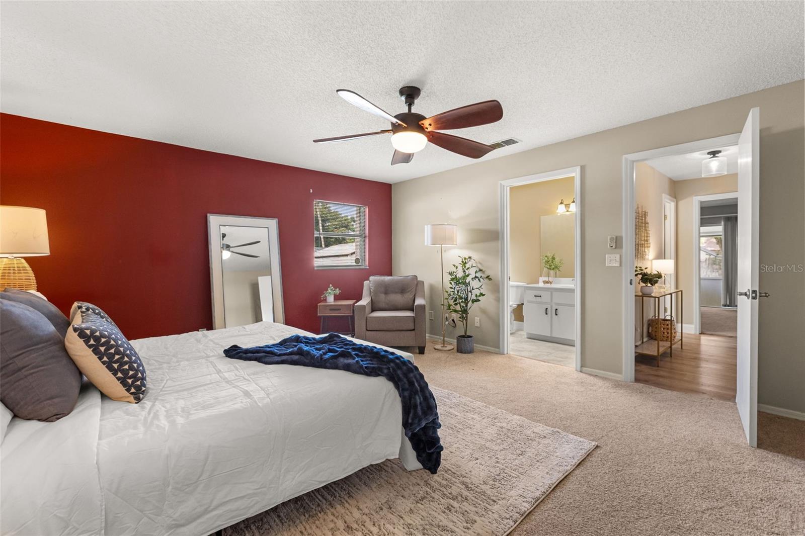 121 OAK RIDGE AVE