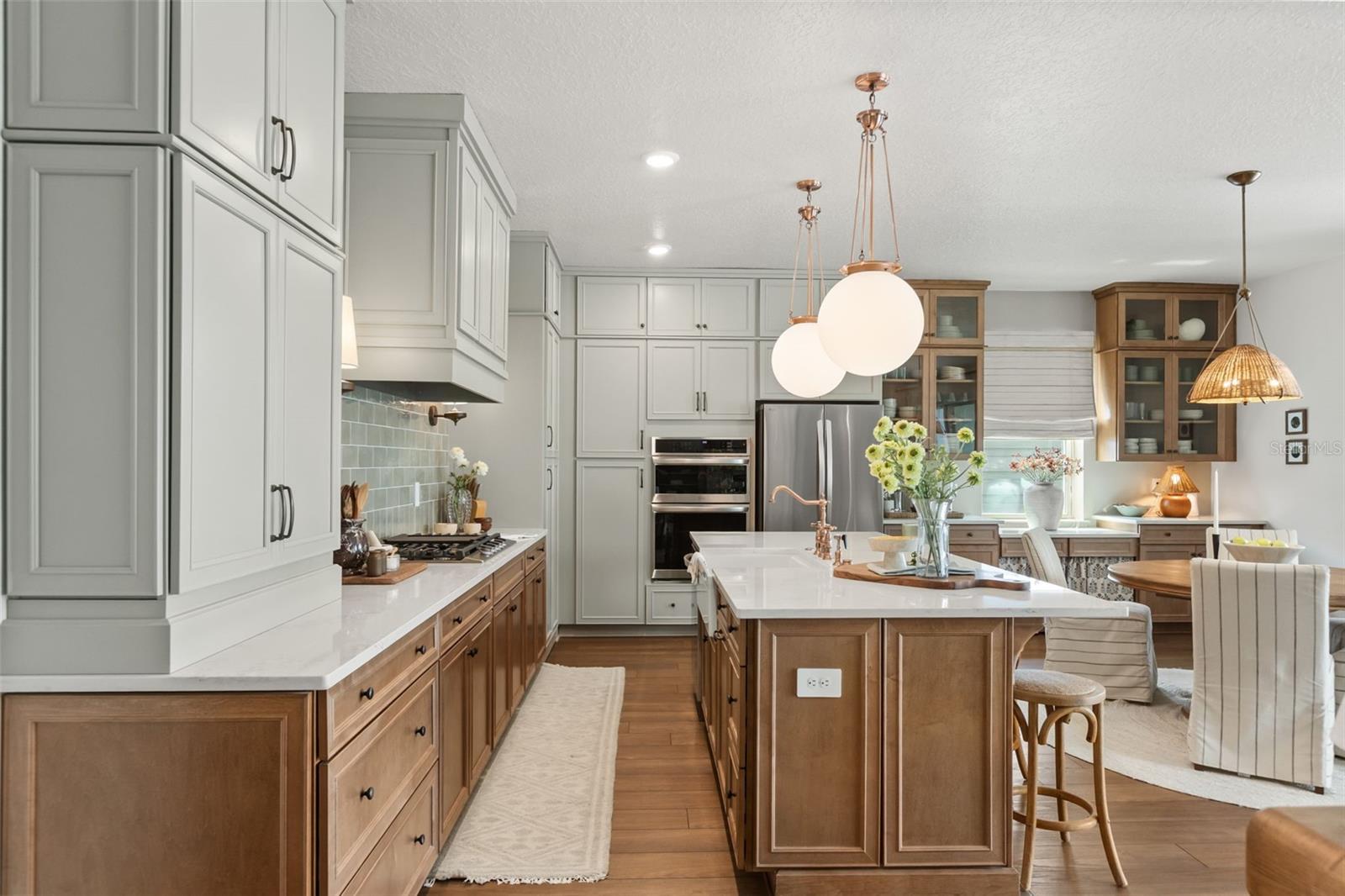 462 EMERALD GROVE DR
