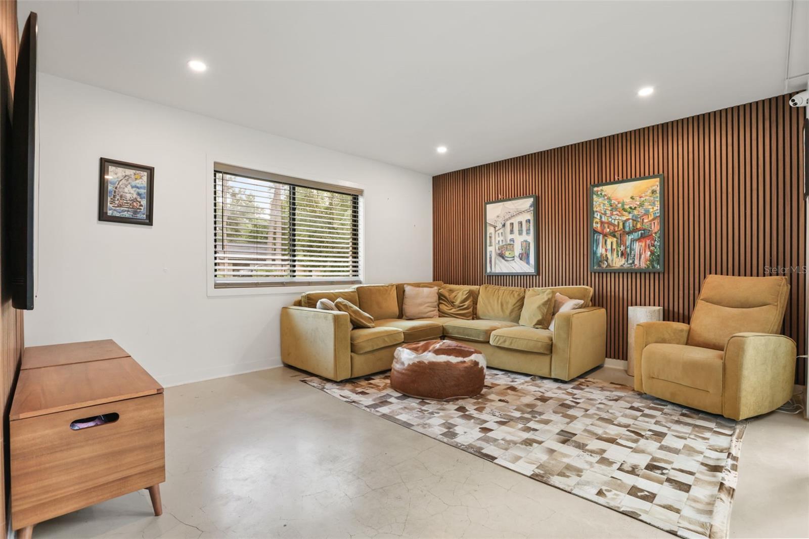 104 WILD FERN DR