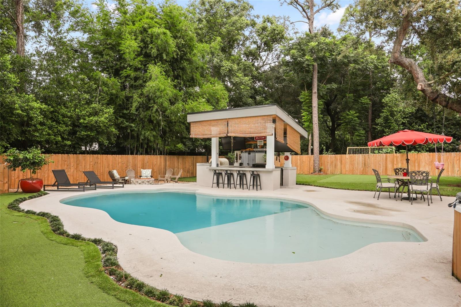 104 WILD FERN DR