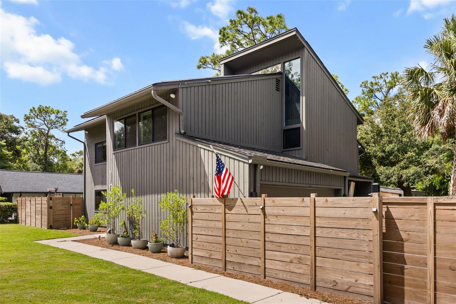 104 WILD FERN DR