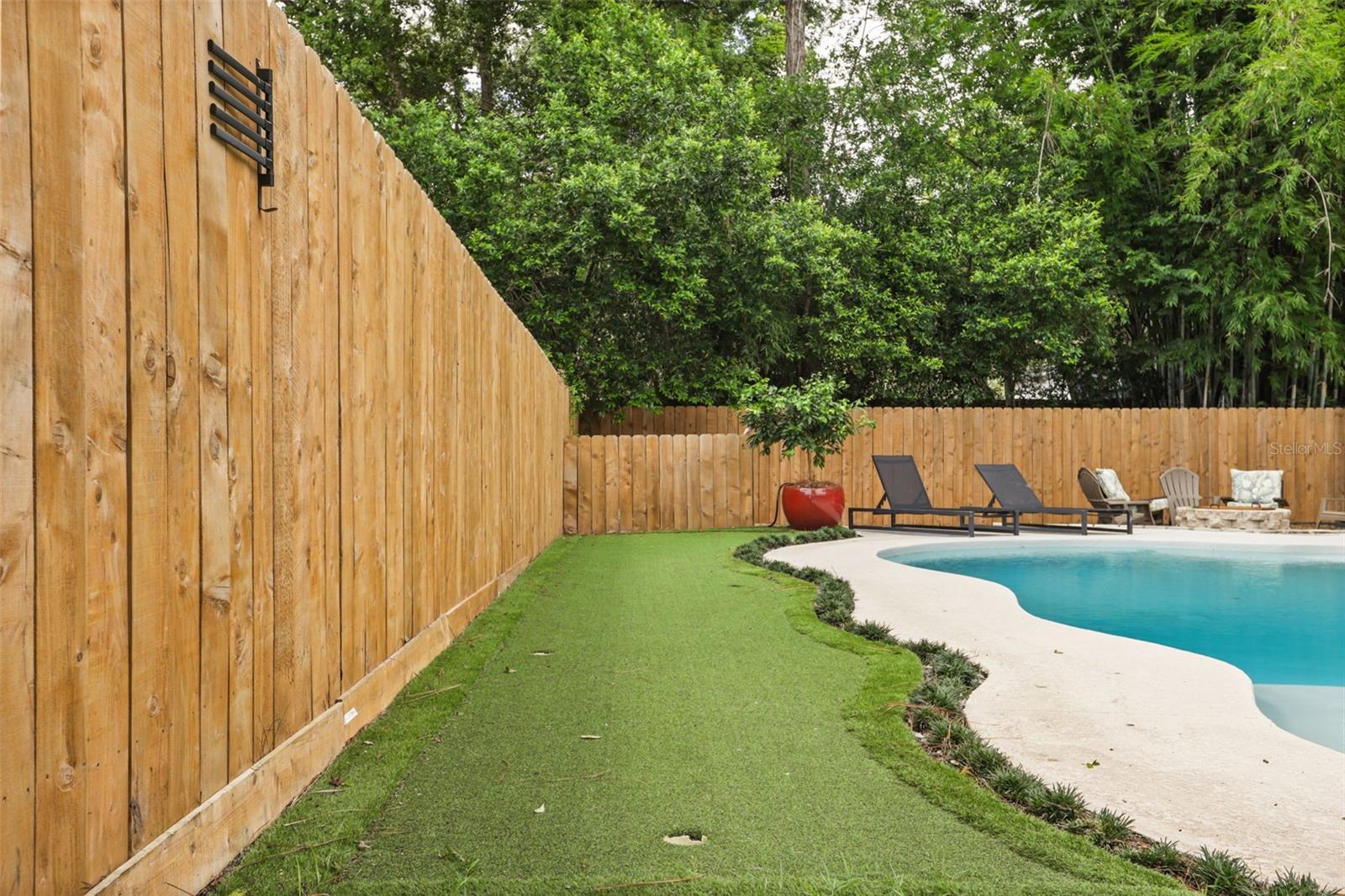 104 WILD FERN DR