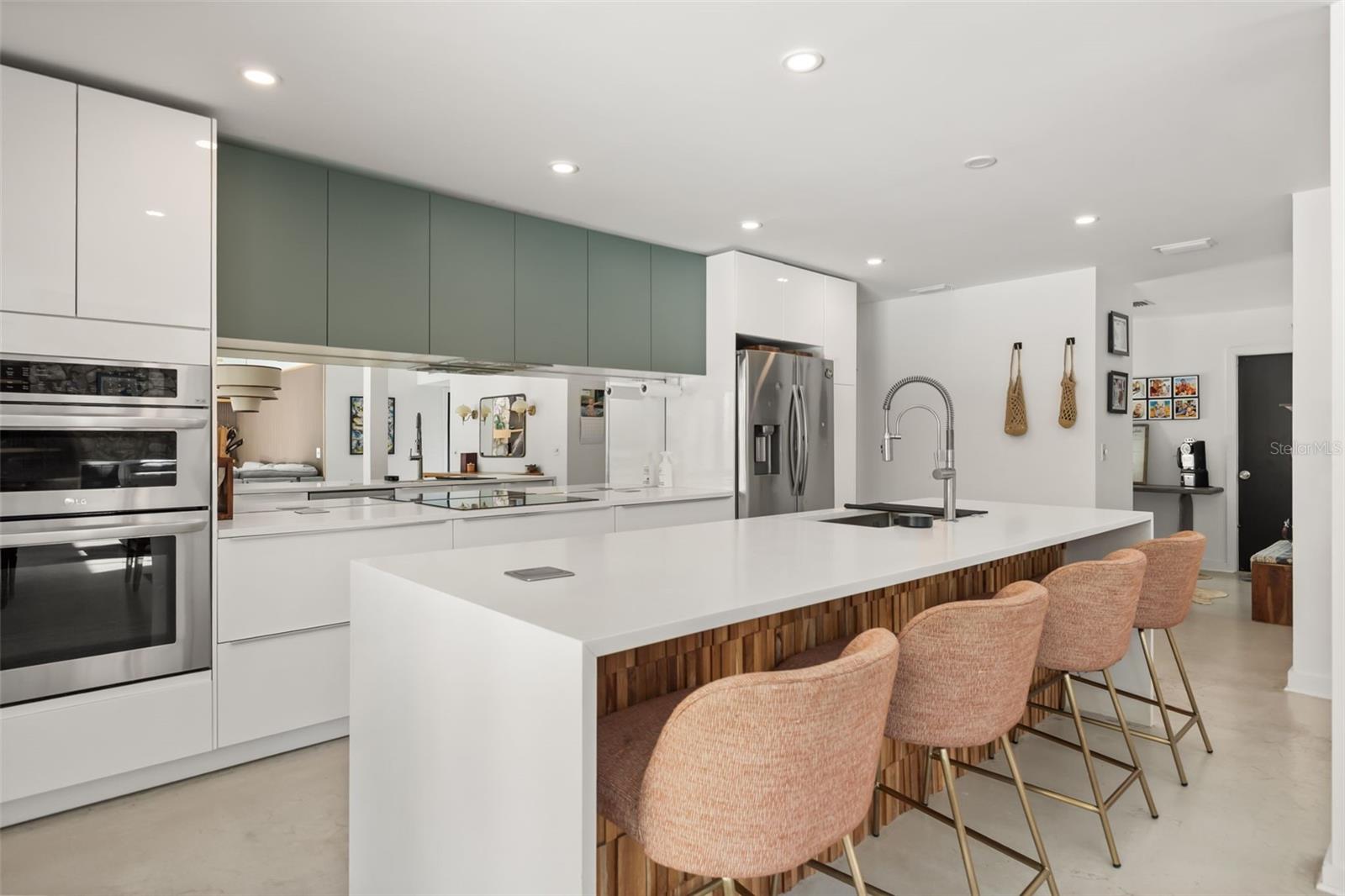 104 WILD FERN DR