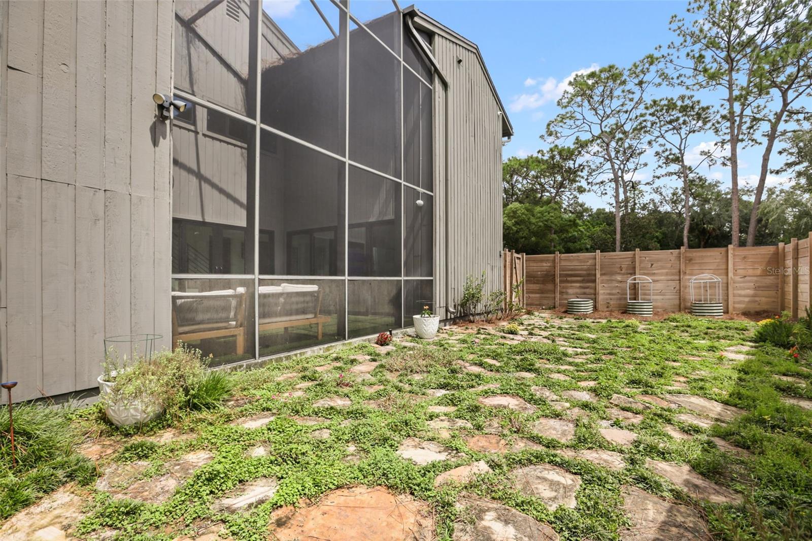 104 WILD FERN DR