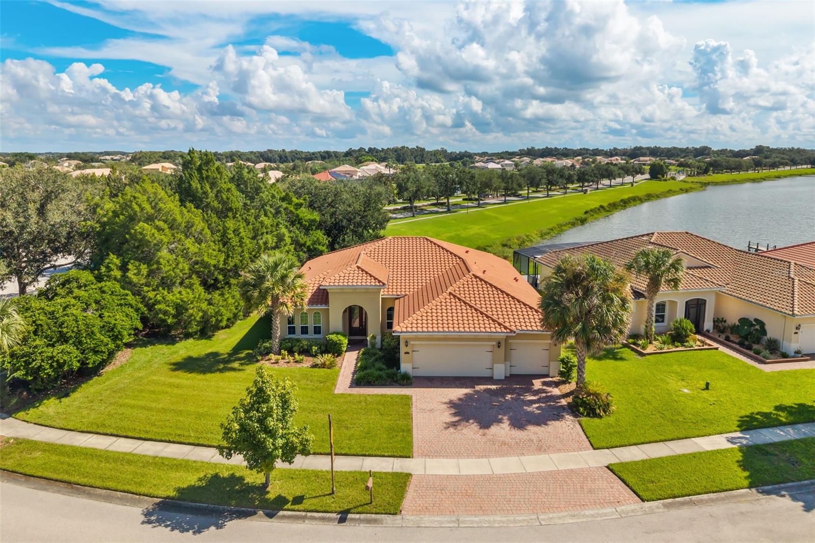 3801 BOWFIN TRL