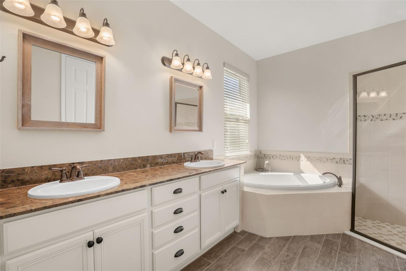 3801 BOWFIN TRL