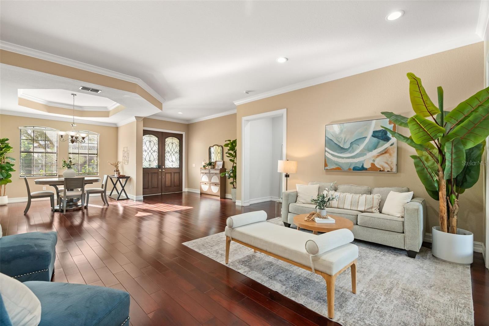 1260 BELLA VISTA CIR