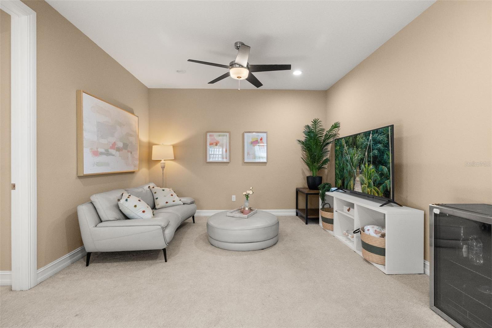 1260 BELLA VISTA CIR