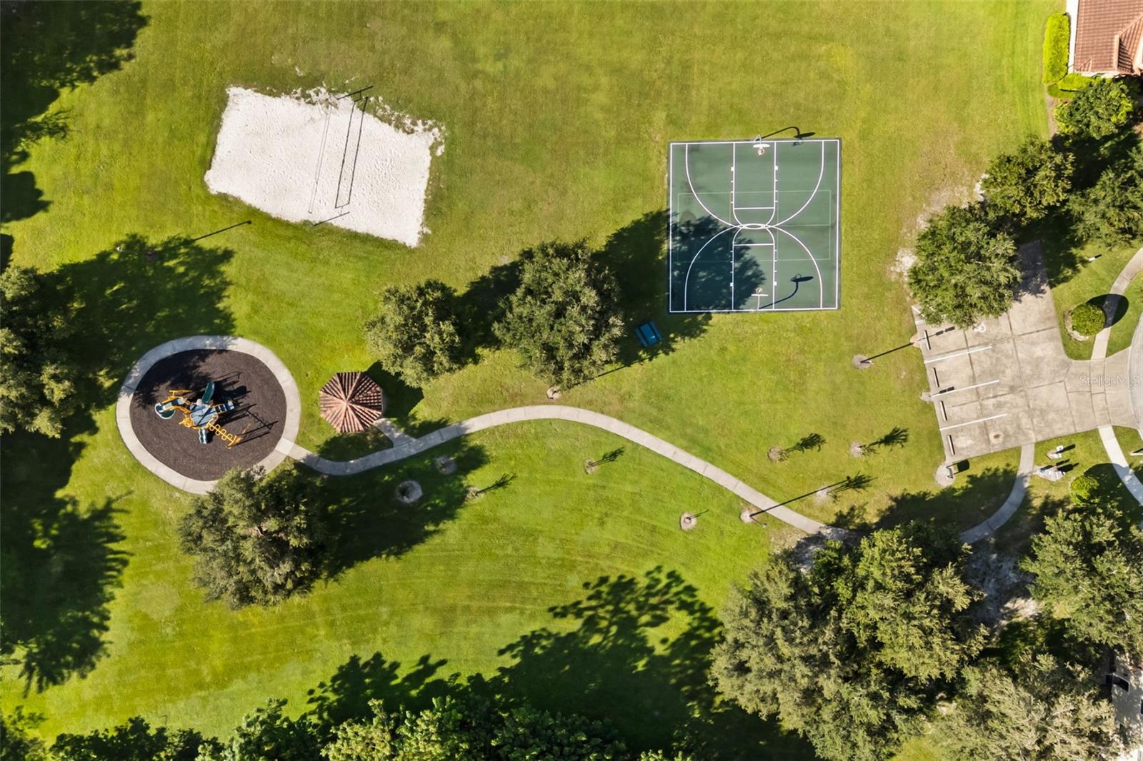 1260 BELLA VISTA CIR
