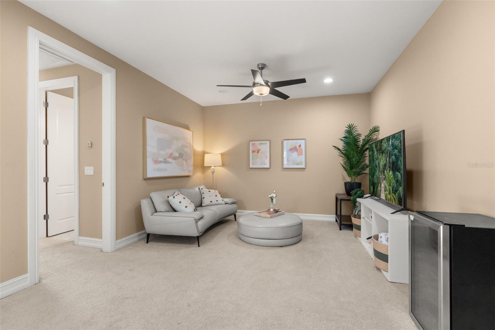 1260 BELLA VISTA CIR