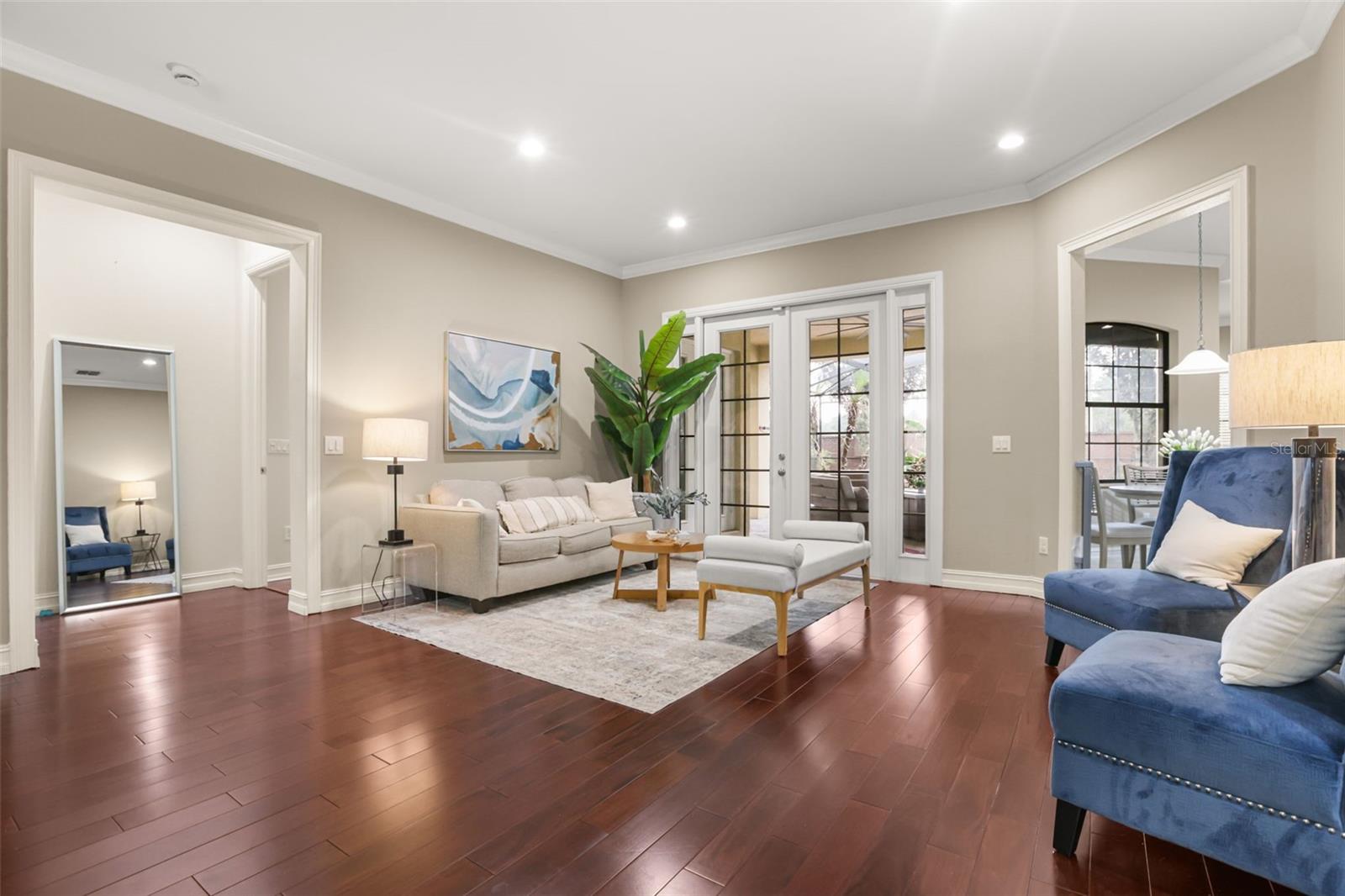 1260 BELLA VISTA CIR