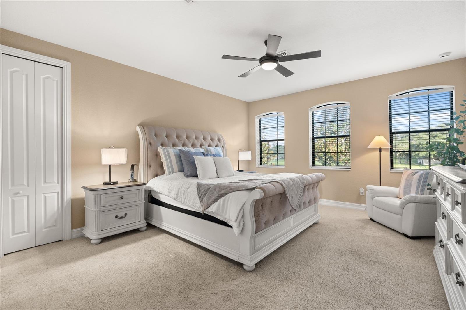 1260 BELLA VISTA CIR