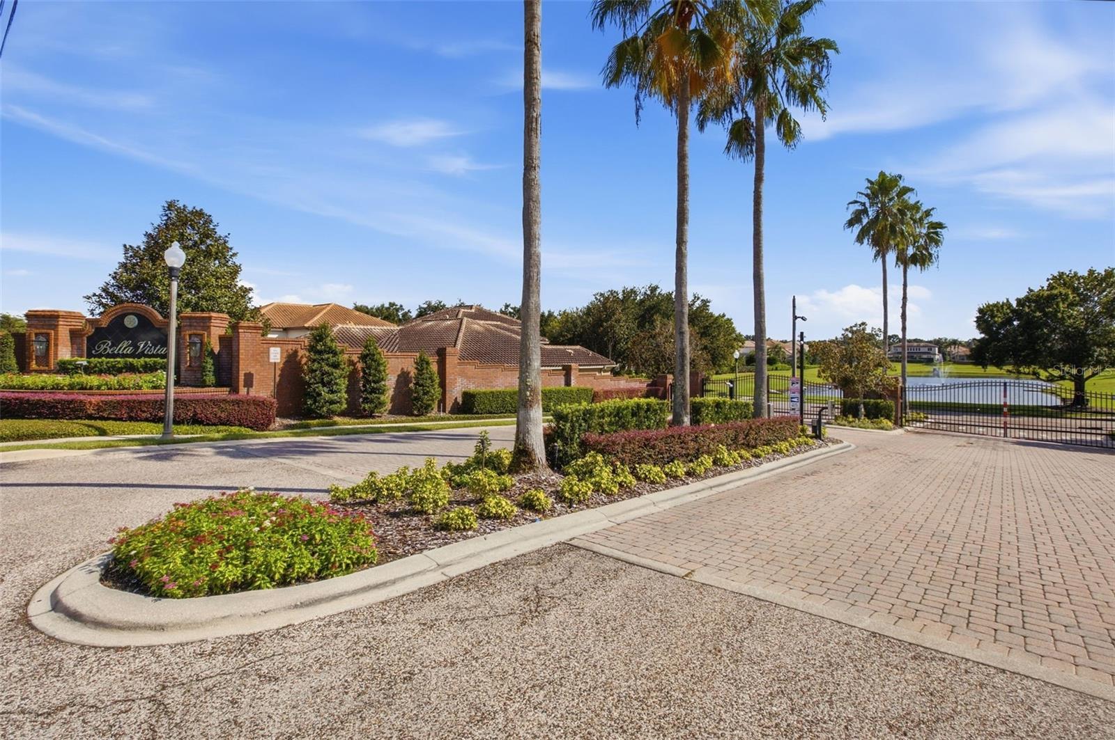 1260 BELLA VISTA CIR